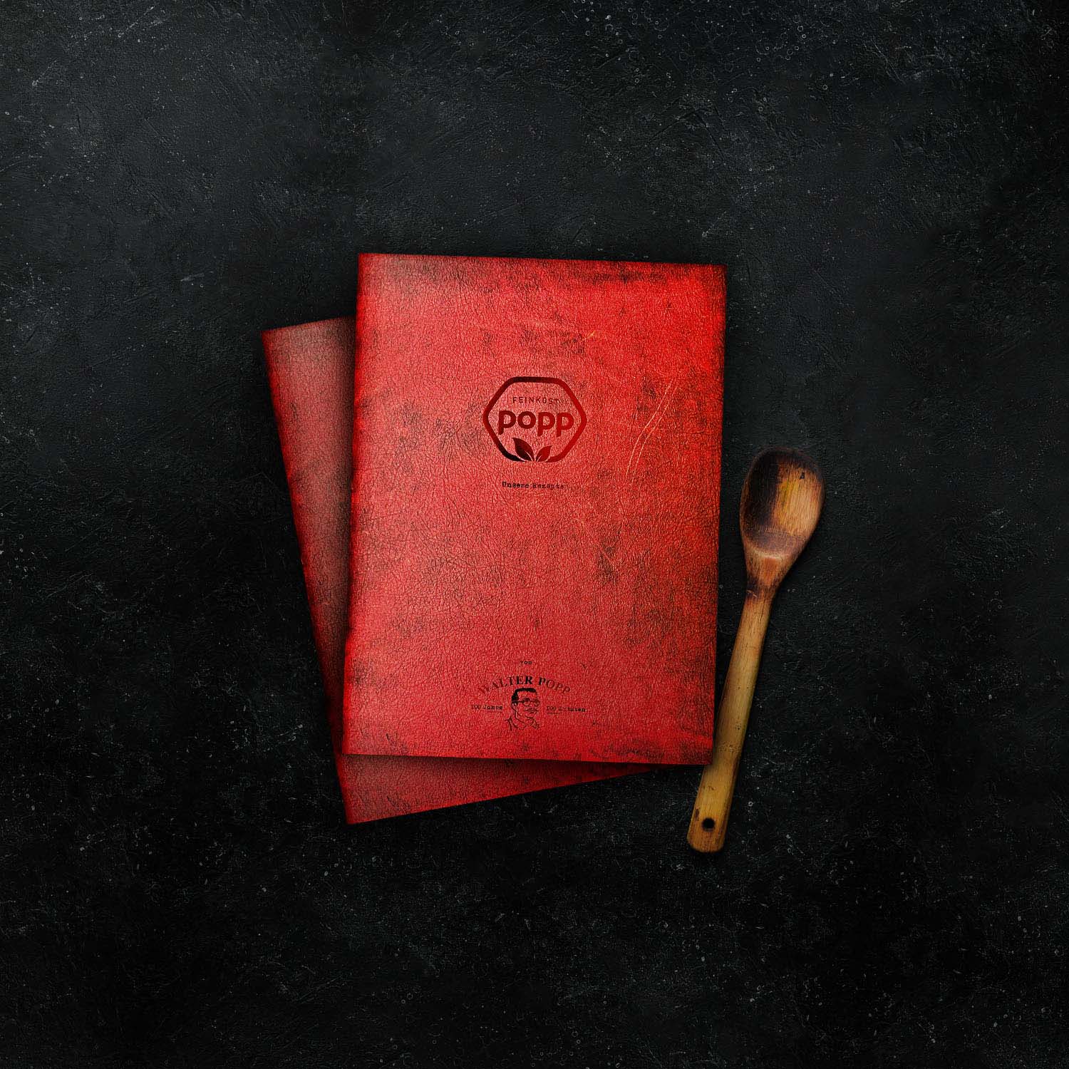Für POPP Feinkost hat die geheimen Rezepte zum Jubiläum veröffentlicht. Die Geschichte der Firma wird im Stil eines Rezeptbuches erlebbar. POLARWERK hat das Konzept, den Text, Layout und Produktion verantwortet.